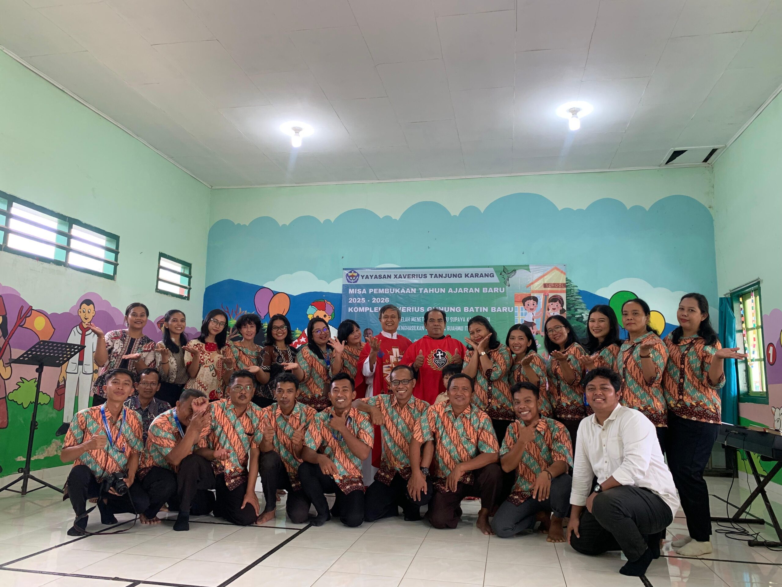 Misa Kudus Pembukaan Tahun Ajaran Baru 2025/2026 & Pemberkatan Gedung Baru di Unit Xaverius Gunung Batin